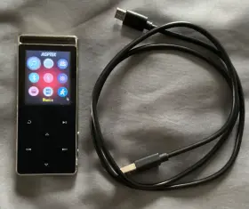 A01t Agptek 8gb Mp3 Player With Charge Cord Silver/black Gd Tested Fmradio Recorder