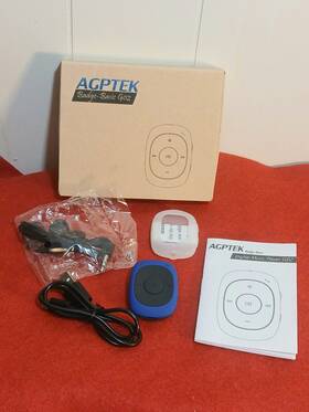 Agptek Ag107110312bl Digital Music Player Fm Radio Badge-basic G02 Portable New