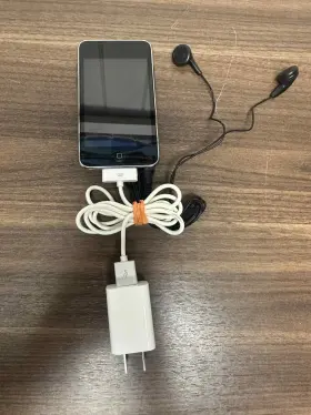 Apple 312843106246 Ipod Touch 2nd Generation 8 Gb Mp3 Player A1288 3e