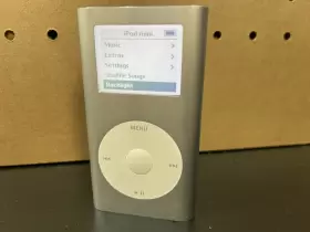 Apple 718908090879 Ipod Mini Silver 4 Gb Mp3 Player