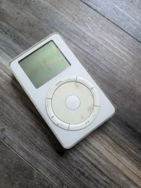 Apple 718908423851 Ipod Classic 2nd Generation White 10 Gb