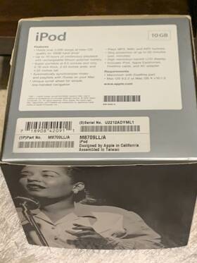 Apple 718908427750 Ipod Classic 1st Generation 10gb Billie Holiday With Box M8709ll/a Read