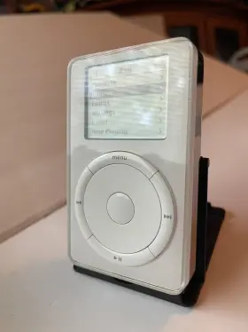 Apple 718908458976 Ipod Classic 1st Generation White 5 Gb Bundle. In Mint Condition