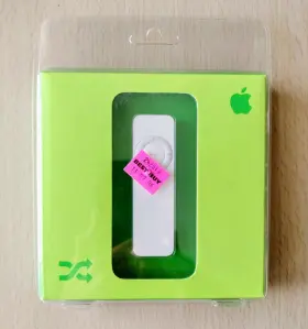 Apple 885909076048 New Sealed Blister Pack Ipod Shuffle 1st Generation White 1gb Ma134ll/a