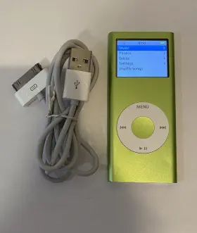 Apple 885909140527 Ipod Nano 2nd Generation Green 4 Gb Works Great