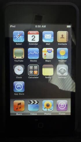 Apple 885909210985 Ipod Touch 1st Gen 32 Gb Black A1213 - Working