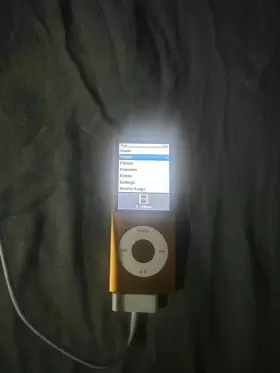 Apple 885909259267 Ipod Nano 4th Generation Orange 8 Gb