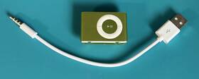 Apple 885909268504 Ipod Shuffle 2nd Generation 1gb Green Fully Tested 8 Hours Playback