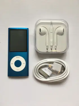 Apple 885909277056 Ipod Nano 4th Generation Chromatic Blue 16gb