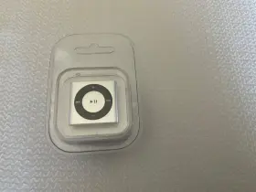Apple 885909409945 Ipod Shuffle 2gb Silver Mc645ll/a Factory Sealed