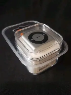 Apple 885909433650 Sealed Ipod Shuffle 4th Generation - A1373 Brand New
