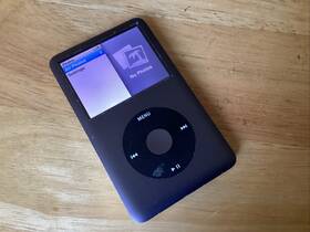 Apple 8k1465dp9zu Tested Working - Ipod A1238 7th Generation 160gb Gray