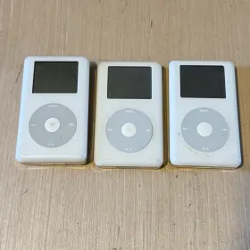 A1059-1099 Apple Lot Of 3 Ipod Model-a1059/1099 20-60gb Broken White For Parts/repair Read