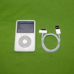 Apple A1136/ma003ll Ipod 5th Gen 60gb White