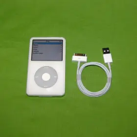 Apple A1136/ma003ll Ipod 5th Gen 60gb White