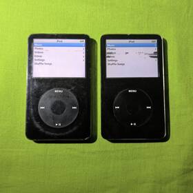 Apple A1136/ma146ll/ma002ll A Lot Of 2 Ipod 5th Gen Black