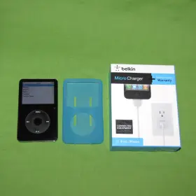 Apple A1136/ma446ll Ipod 5.5th Gen 30gb Black