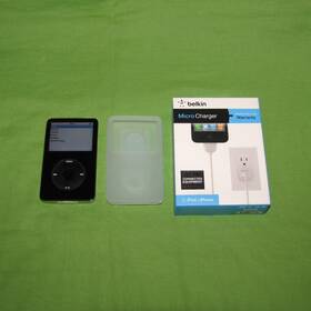 Apple A1136/ma450ll Digital Media Player Ipod 5.5th Gen 80gb Black