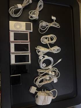 Apple Eclipse Isdrd-468 Ipod Nano And Shuffle Mp3 Player Lot Assorted Colors Accessories