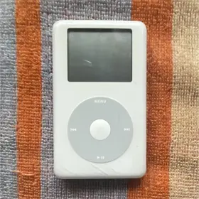 M9268 Apple Hp Ipod Classic 4th Generation 20gb White
