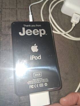 Apple Ipod 2z5490axs2x Classic 4th Generation 20gb Thank You From Jeep Special Edition A1059
