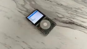 Apple Ipod 492411046072 Video 30gb 2005 5th Generation Clear With White Click-wheel