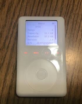 Apple Ipod 718908519554 40gb M9245ll/a Original Box Dock Carrying Case S Ac Charger Bundled