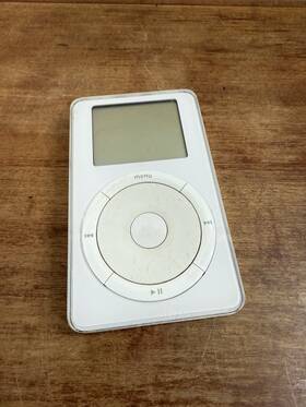 Apple Ipod 8541 Classic 1st Generation 5gb Untested Good Condition As Is