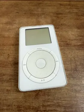 8541 Apple Ipod Classic 1st Generation 5gb Untested Good Condition As Is