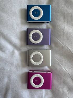 Apple Ipod 88366262 Lot Of 4 Bundle Working 1gb Shuffles - 2nd Generation No Charger