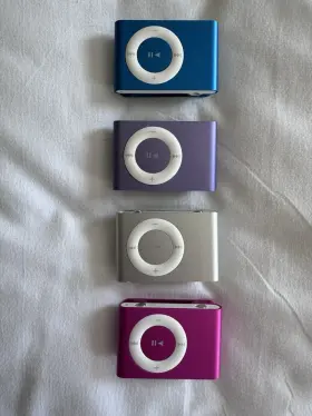 88366262 Apple Ipod Lot Of 4 Bundle Working 1gb Shuffles - 2nd Generation No Charger