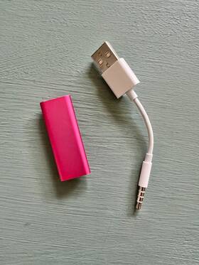 Apple Ipod 885909355143 Shuffle 2gb Pink Model A1271 3rd Generation Mc387ll/a Used