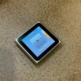 Apple Ipod F5/c5 Nano 6th Gen 8gb A1366 Silver - Tested Works Battery Is Below Averge