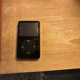 Ma1136 Apple Ipod Classic 5th Generation Black 60 Gb Tested Works Read Desc