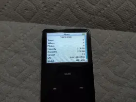 Apple Ipod Ma146ll/a1136 Classics 5th Generation 30gb