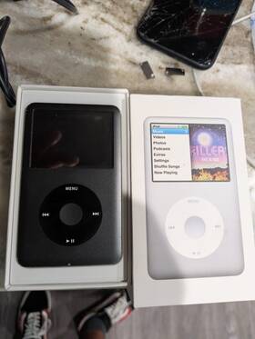 Apple Ipod Mc293lla Mc297ll/a Classic 120 Gb Black Silver Mp3 Player