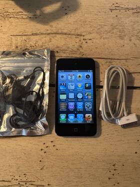 Apple Ipod Mc540c/a Touch 4th Gen Black 8gb Used Bundle Strong Battery Model