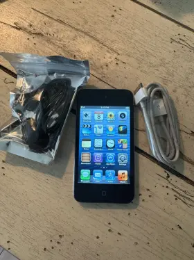 Mc544c Apple Ipod Mc544c/a Touch 4th Gen Black 32gb Model Used Bundle 5k Songs