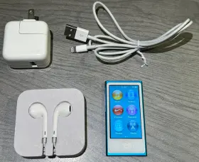 Md478j Apple Ipod Nano 7th Generation 16gb With Charge And New Earbuds 414 Songs Bundle