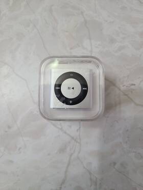 Apple Ipod Md778c/a Shuffle 4th Generation 2gb Silver A1373