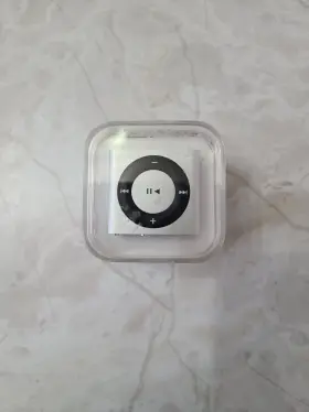Md778c Apple Ipod Md778c/a Shuffle 4th Generation 2gb Silver A1373