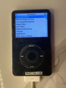 Mn.a1136 Apple Ipod Black Classic A1136 - 30 Gb With Music Battery Does Not Hold Charge