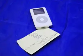 P9282ll Apple Ipod Classic 4th Generation 20gb White A1059 / M9282ll
