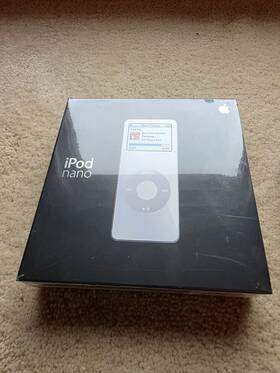 Apple Ipod Pa351ll/a Nano - A1137 1gb 1st Generation White- Factory Sealed