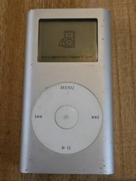 Apple Ipod Ym5026qkpfw A1051 Silver 2004 Mp3 Media Player - For Parts