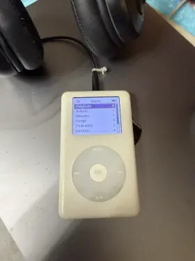 J0517z2ps9 Apple Ipod Classic 4th Generation 20gb White Media Player Usb 2.0