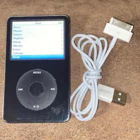 Ma450zp Apple Ipod Classic 5th Generation Enhanced Black 80 Gb Works Clean