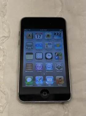 Mc008fd Apple Ipod Touch 3rd Generation A1318 32gb 2009 Great Condition
