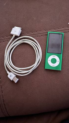 Apple Mc040c Ipod Nano 5th Generation 8gb Green / A1320 Tested Needs Battery