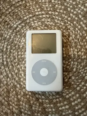 Pe435aaba Apple Mp102/pe435aaba Rare Hp Ipod 4th Gen 20gb White - As-is / For Parts Or Repair No Power